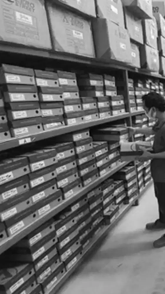 DIBUTUHKAN BAGIAN GUDANG