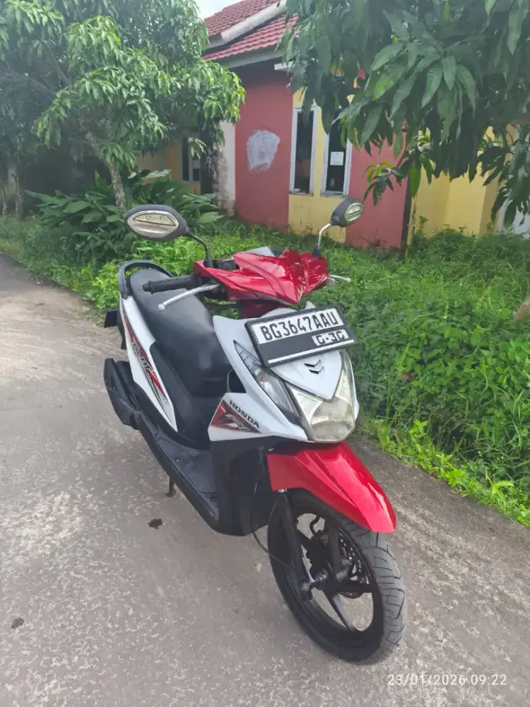 Beat merah putih super halus