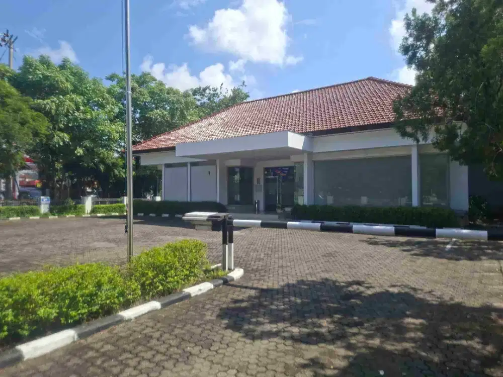 Disewakan Gedung Ex Bank Jalan A Yani Dekat Simpang Lima