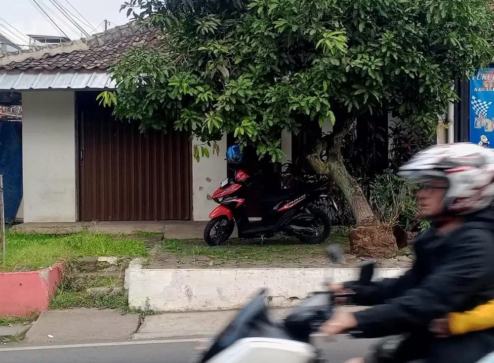 Dijual Cepat Rumah Pinggir Jalan