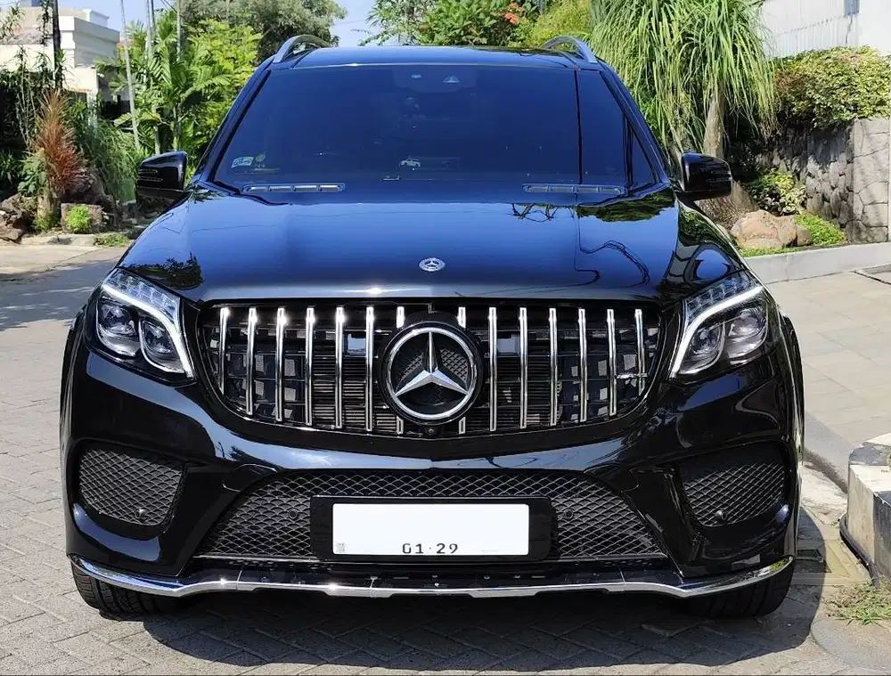 Mercedes-Benz GLS 400 AMG V6 Turbo - Super Istimewa PAJAK BARU