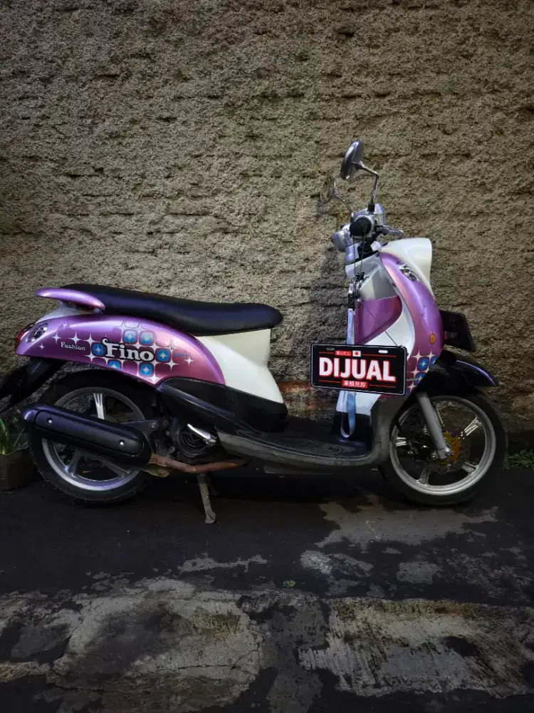 Yamaha Fino Karbu 2012 merah muda orisinilan