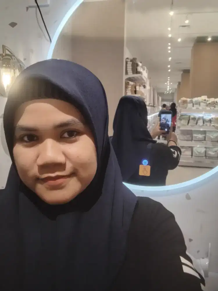 Saya sedang cari loker art menginap