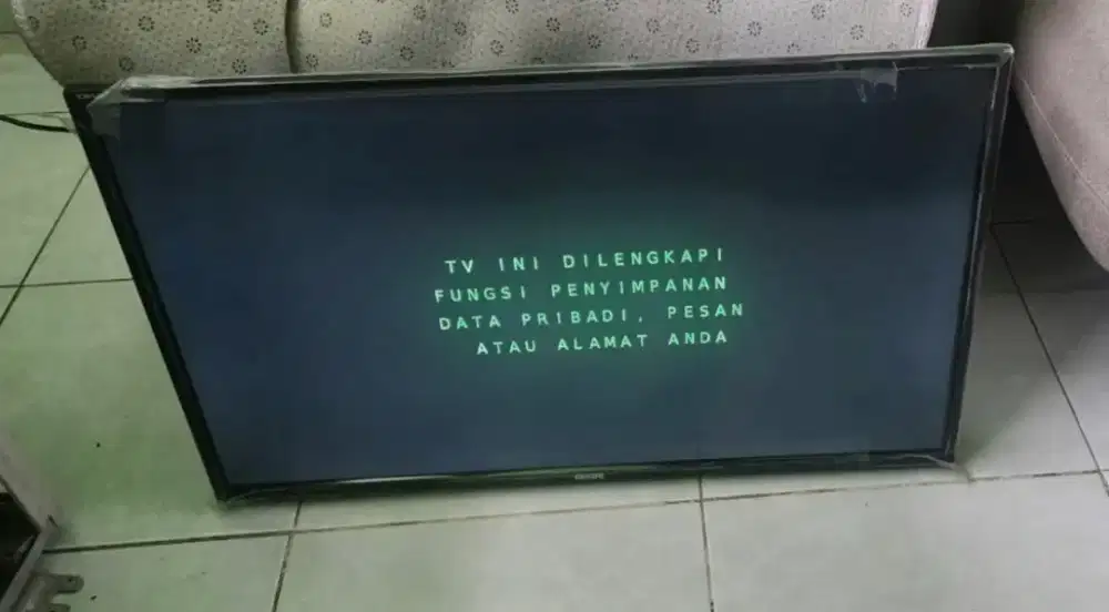 LED TV/ SMART TV AKARI 32 INCH, REMOTE, BRIKET