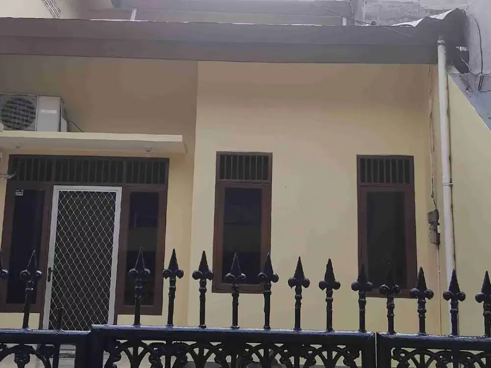 rumah 1.5lantai di sewakan