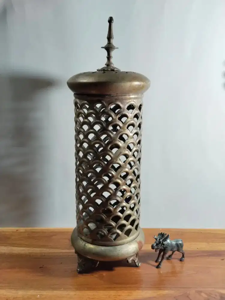 Tempat lilin vintage