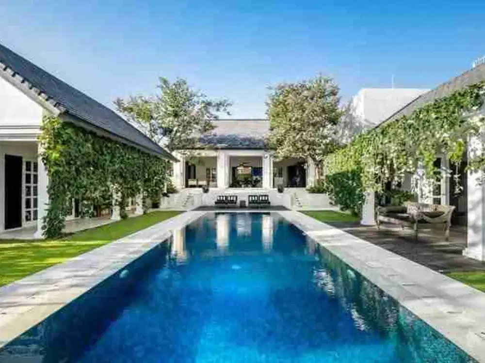 VILLA SHILLA FOR SALE IN TUMBAK BAYUH BALI