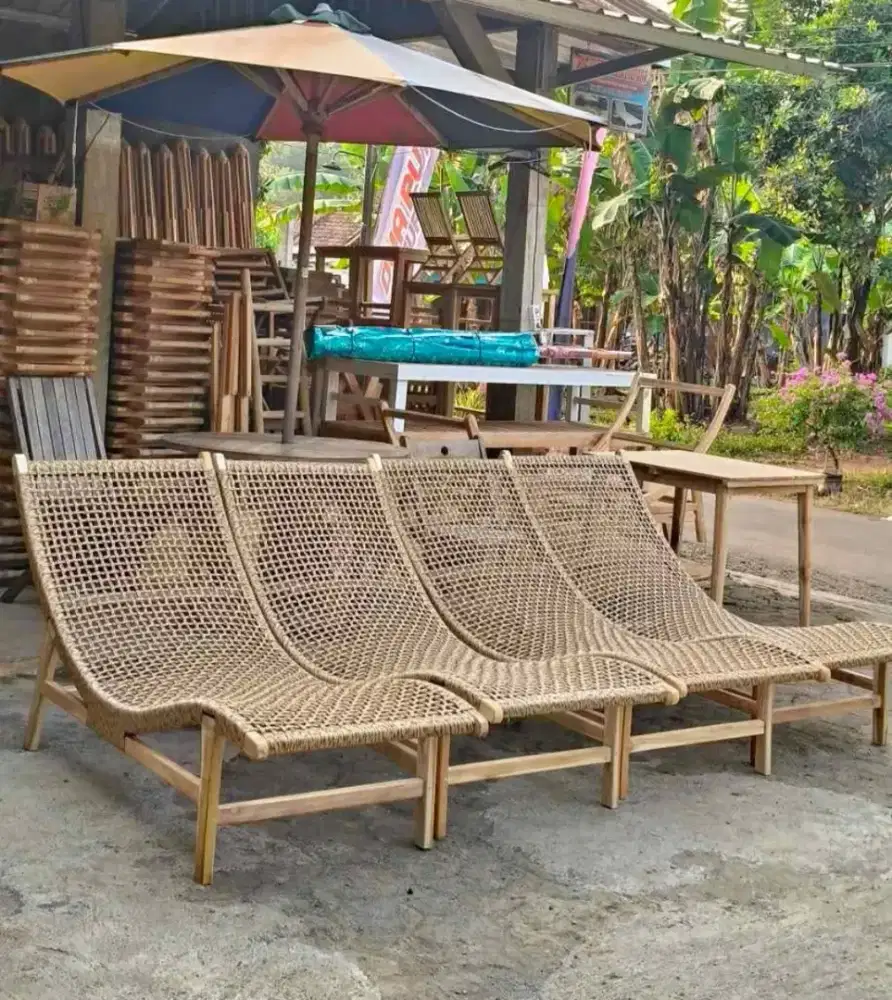 Sunbed, lounger, lounge chair