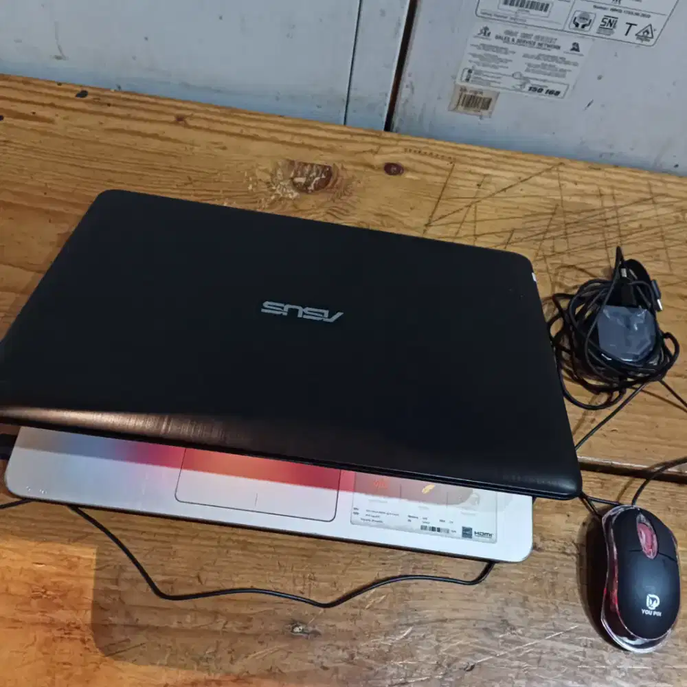 Leptop Asus X441m Ram 4 No minus