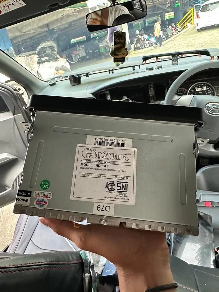 Di jual headunit copotan sigra type R tahun 2023