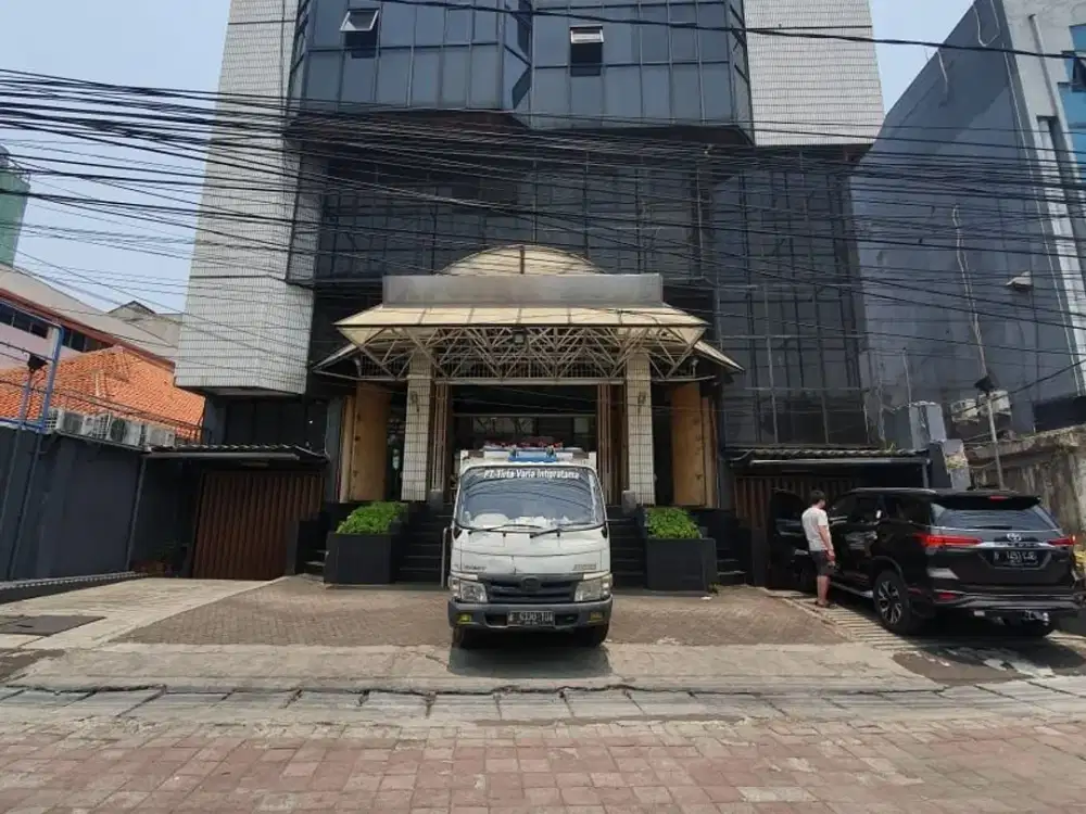 JUAL CEPAT GEDUNG DI JALAN UTAMA MANGGA BESAR RAYA