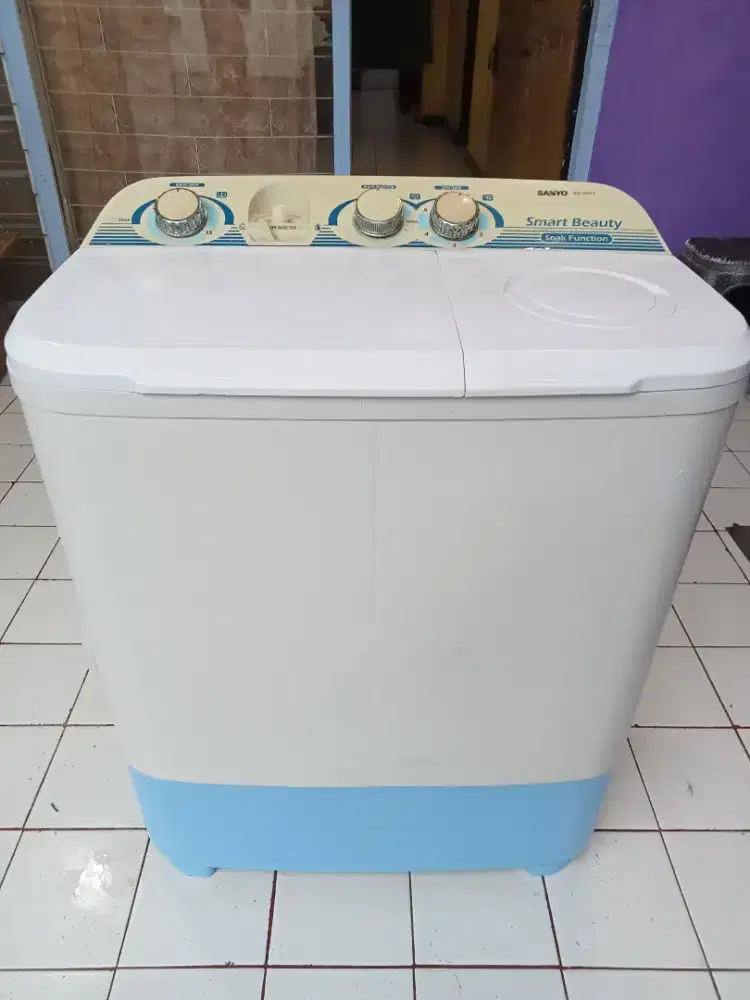 Mesin cuci SANYO normal bersih Depok 2 timur