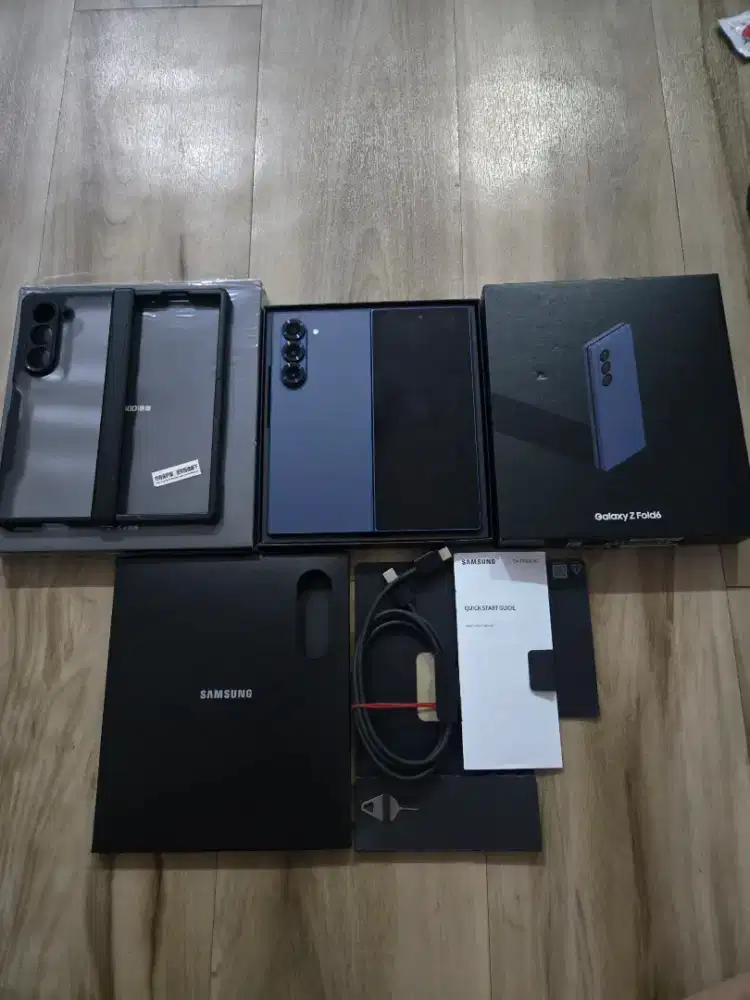 Fold 6 12/256 fullset ori(minus layar dalem liat foto)sisanya nominus,