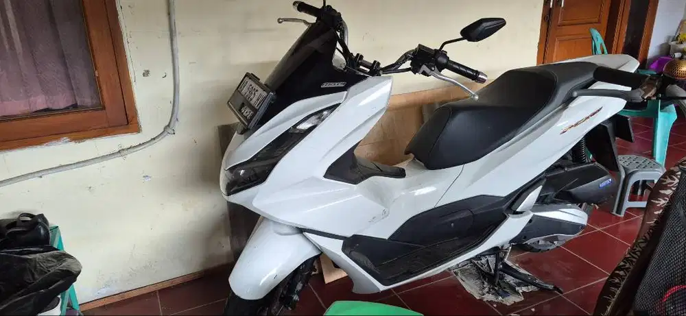 Dijual motor Honda PCX ABS 2023, pajak masih panjang