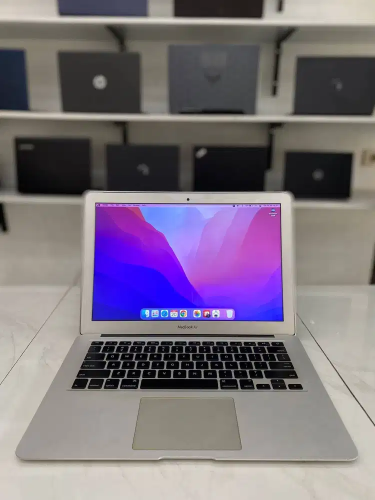 MACBOOK AIR 2017 	INTEL CORE I5 RAM 8 SSD 128 GB