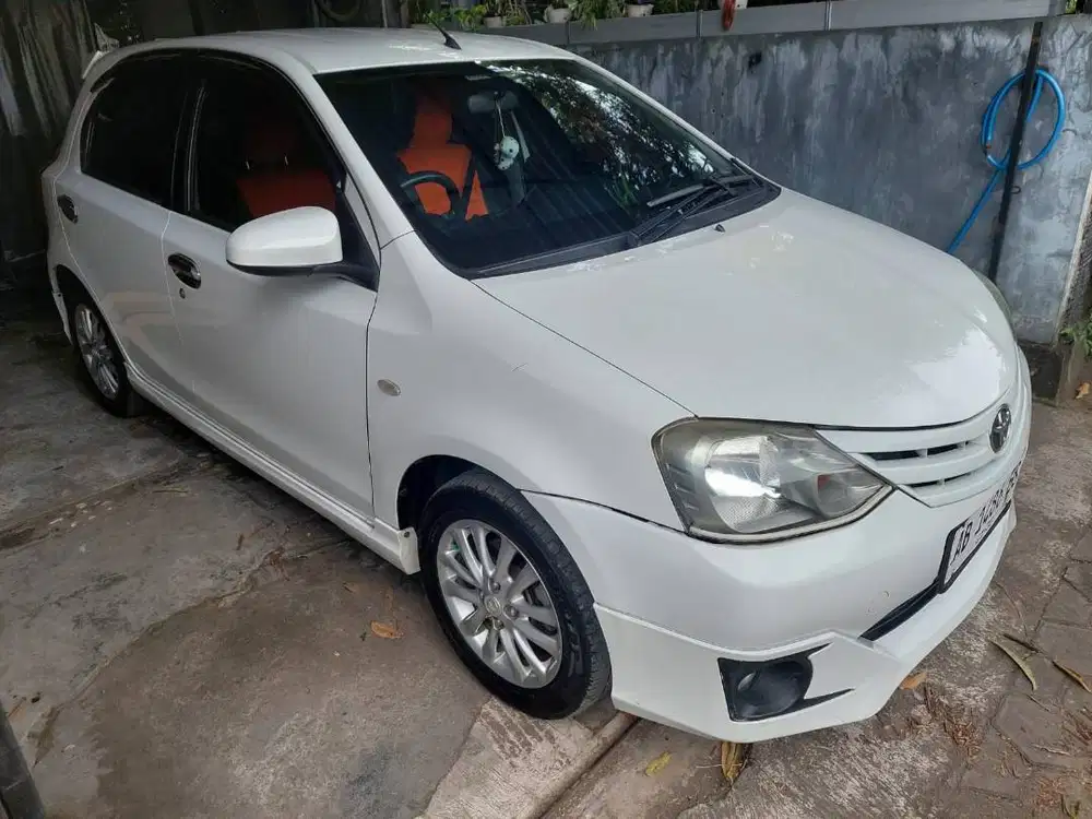 Etios Valco G 2014 plat AB