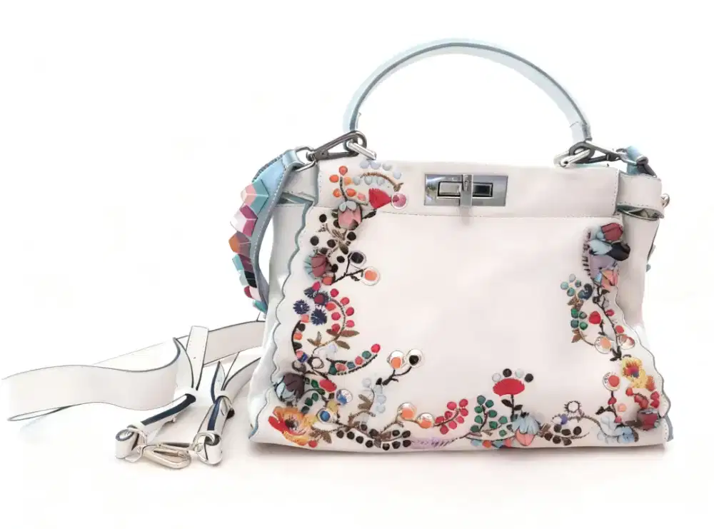 Fendi peekaboo shoulder bag 383425