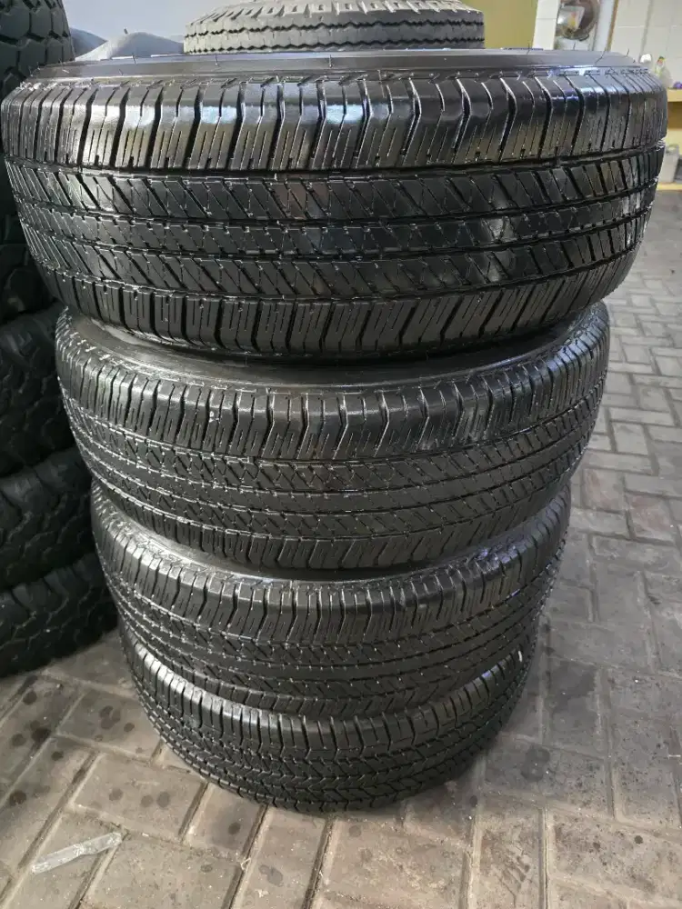 4 Ban TEBAL 90% 265/65/17 Fortuner Pajero Hilux Strada Ranger Everest