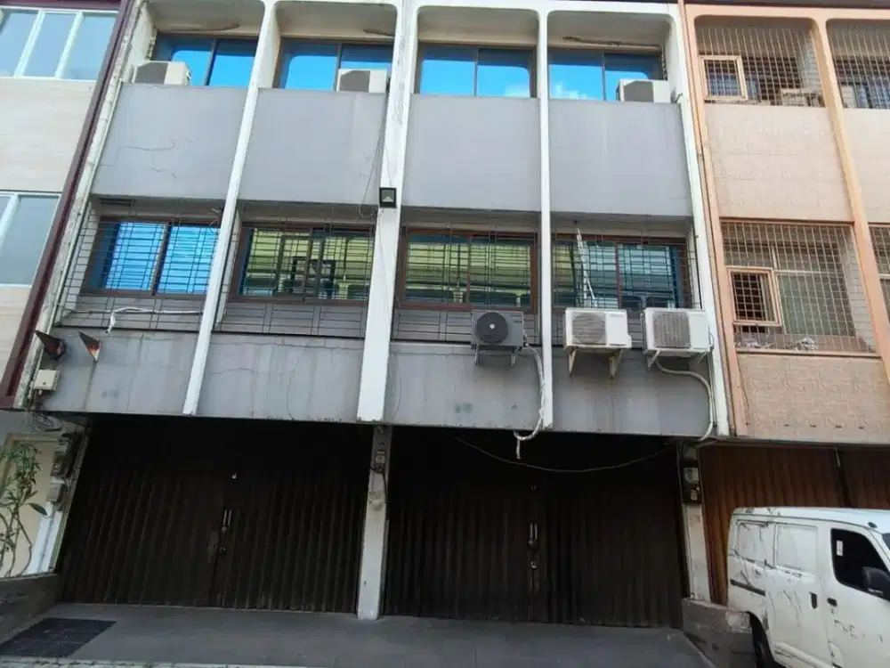 JUAL/SEWA RUKO 4LT DI PANGERAN JAYAKARTA