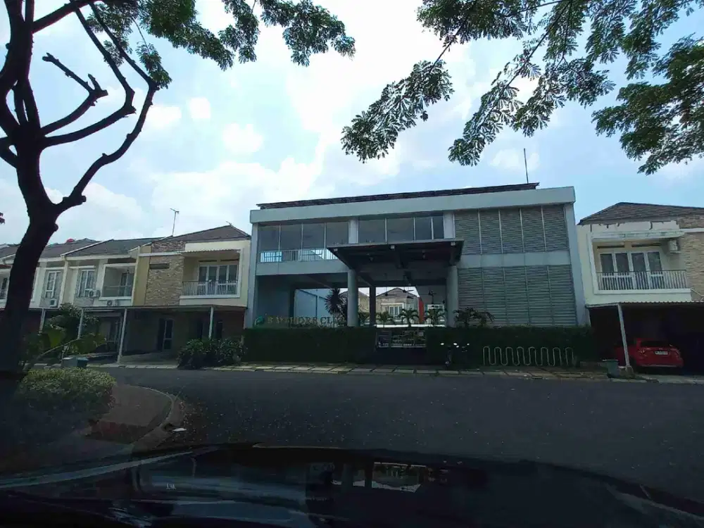 Rumah Mewah Dekat Jaksel Townhouse