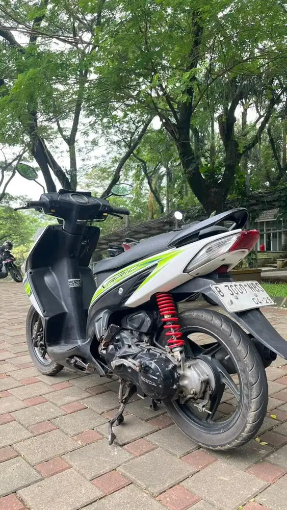 JUAL MOTOR VARIO 2009