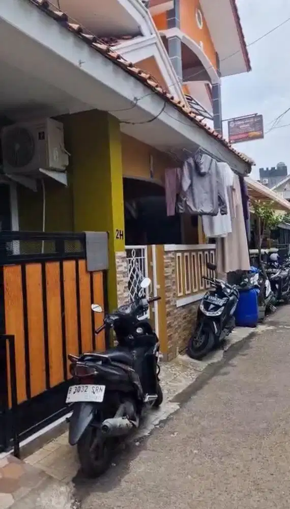 JUAL 3 RUMAH DAERAH KEBAYORAN LAMA