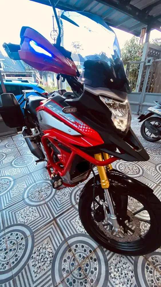 Dijual CB150X - KM rendah