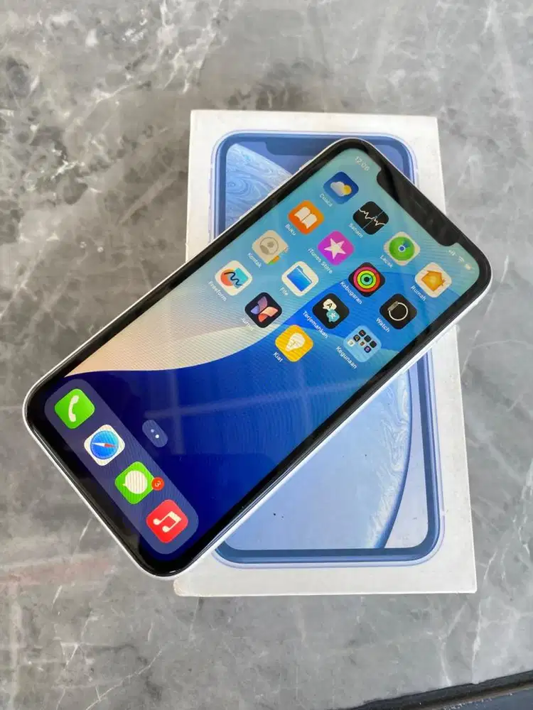 Iphone xr 64gb lengkap