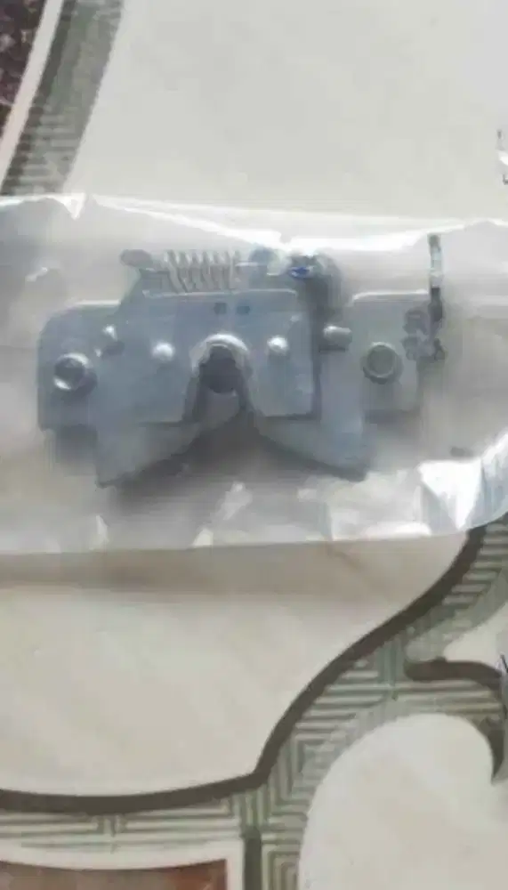 Engsel Kupu-Kupu Jok Motor Satria Fu