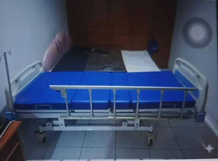 Kasur Pasien 3 Crank