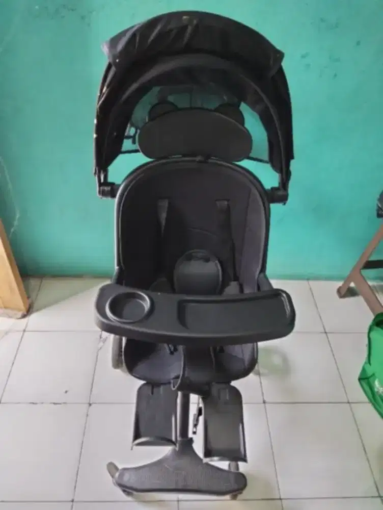 Dijual karena anak sudah tidak mau dinaikin ke stoller magic