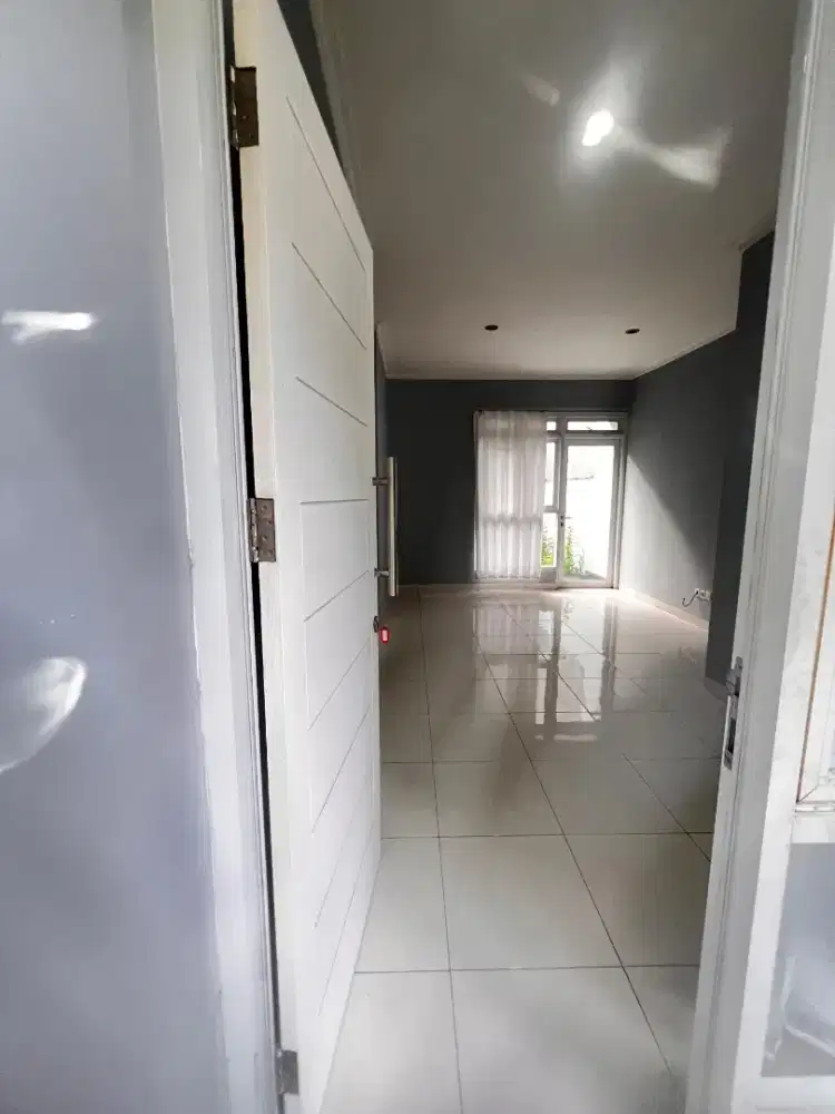Jual Rumah Bagus Dan Siap Huni 2 Lantai Dalam Cluster Metland Cakung