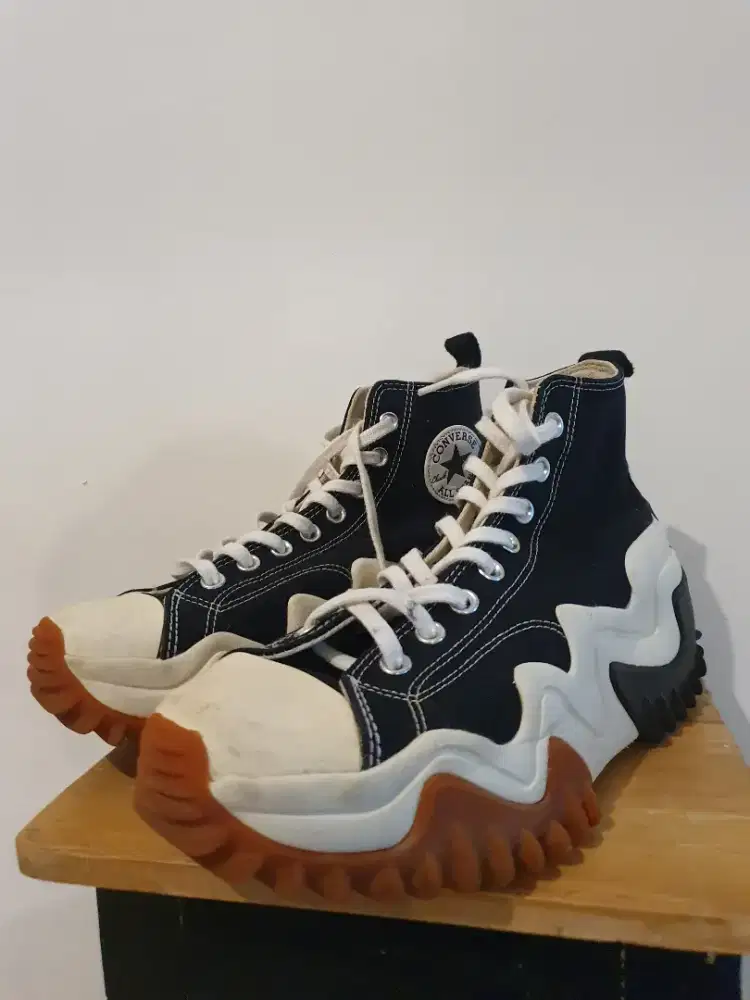 Jual Bekas Converse Run Star Motion Hi 'Black Gum Honey'