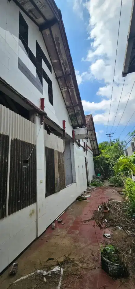 Di jual cepat rumah marmer strategis