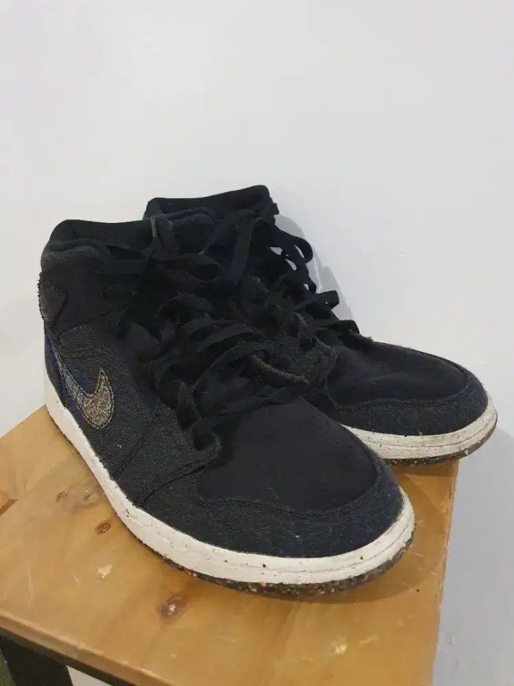 Jual Bekas Jordan 1 Mid Crater Black