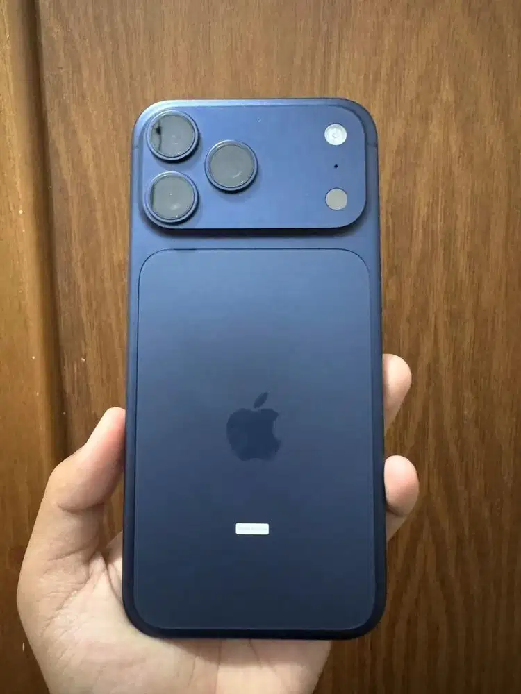 Iphone 17 promax 256 DEEP BLUE