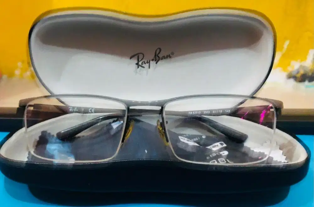 Kacamata rayben second