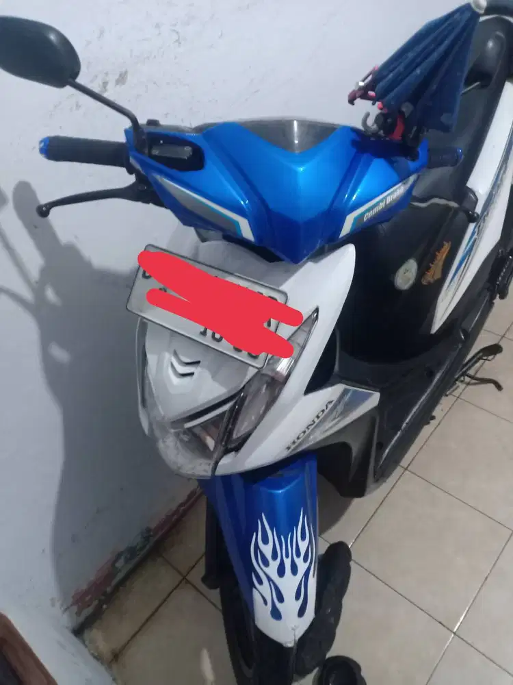 Dijual Motor Honda beat th 2015