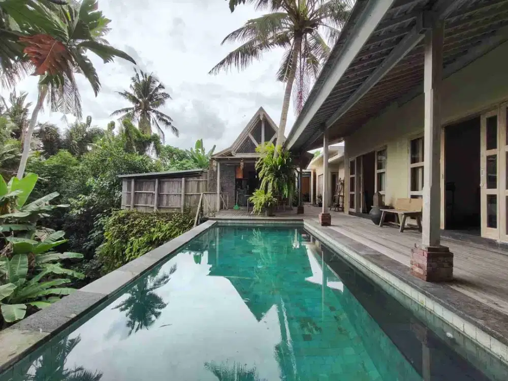 villa asri dekat pantai purnama Gianyar bali