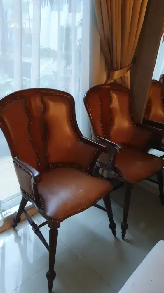 1 Set 2Pcs Kursi DaVinci