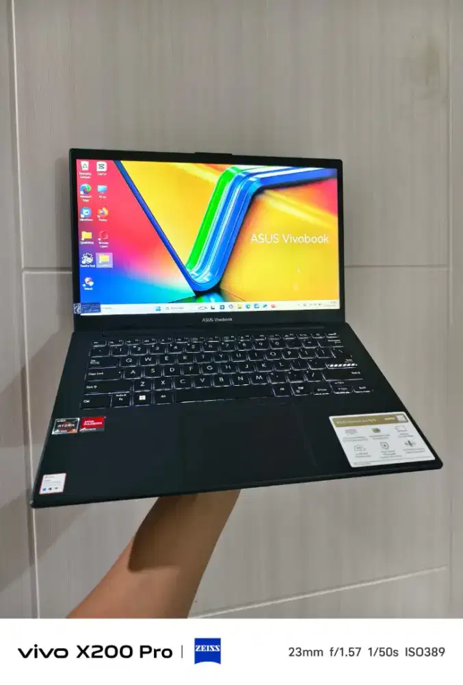 Laptop Asus Vivobook Go E1404FA Ryzen 3 7320