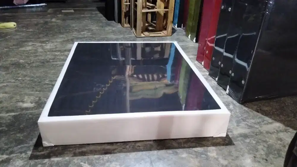 Dipan box saja tanpa kepala sandaran no 2