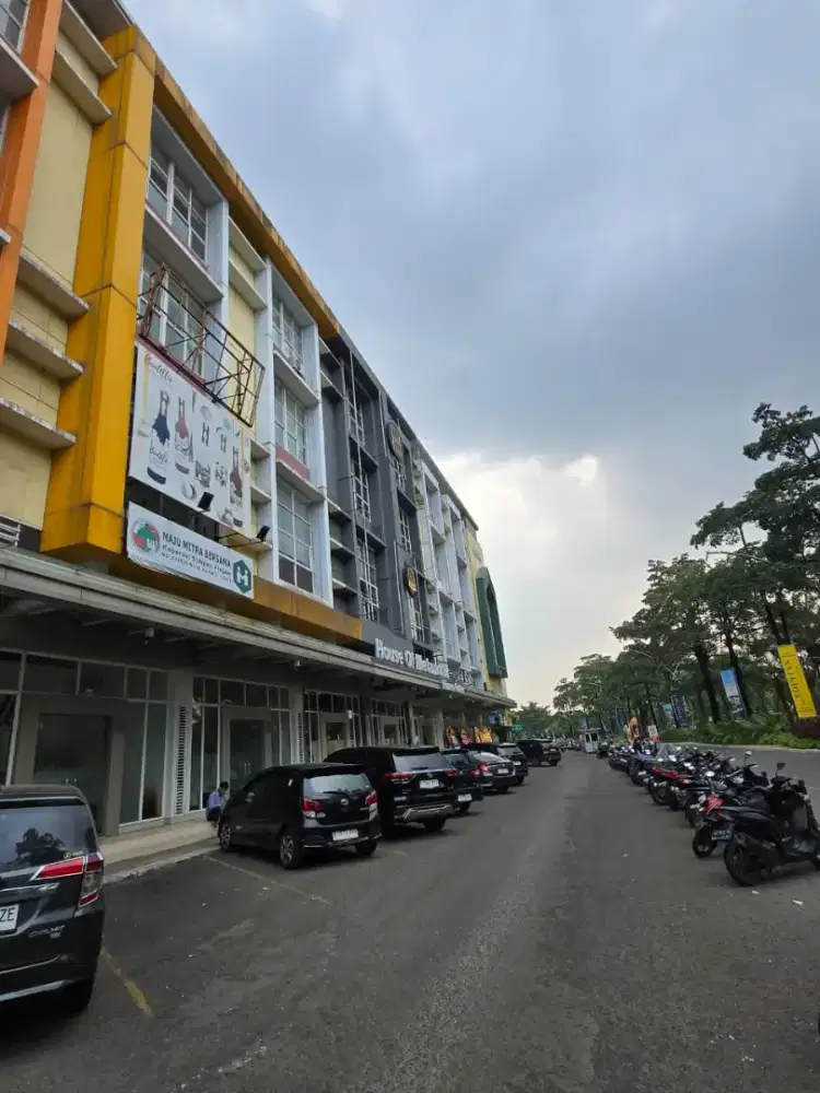 Dijual Ruko hadap jalan di Topaz Commercial Summarecon Bekasi