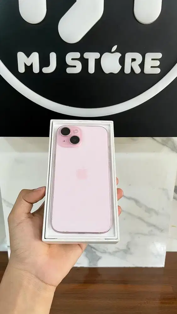 iPhone 15 128 gb iBox bh 99% garansi aktif panjang like new