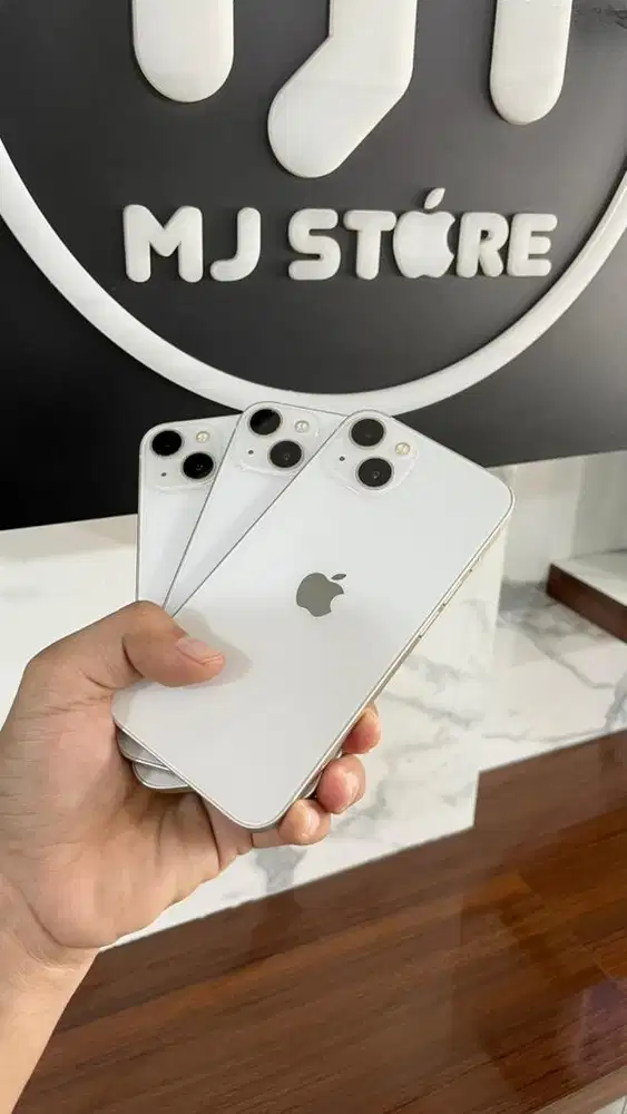 iPhone 13 128 gb iBox sehat terawat like new