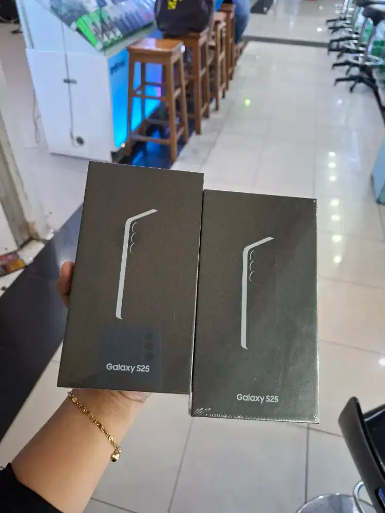 SAMSUNG S25 5G 12/256GB NEW SEGEL BERGARANSI RESMI