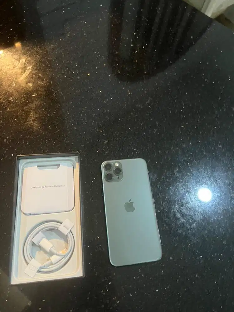 iphone 11 pro 256gb baru juga ada bonus nya pasti mau