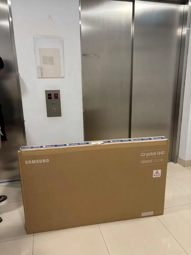 SAMSUNG 55 inch U8000F Crystal UHD (Baru)