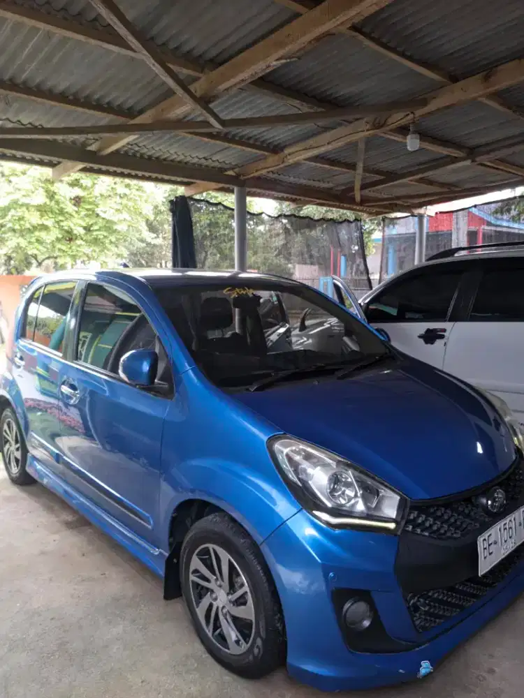 DAIHATSU SIRION M/T 2015