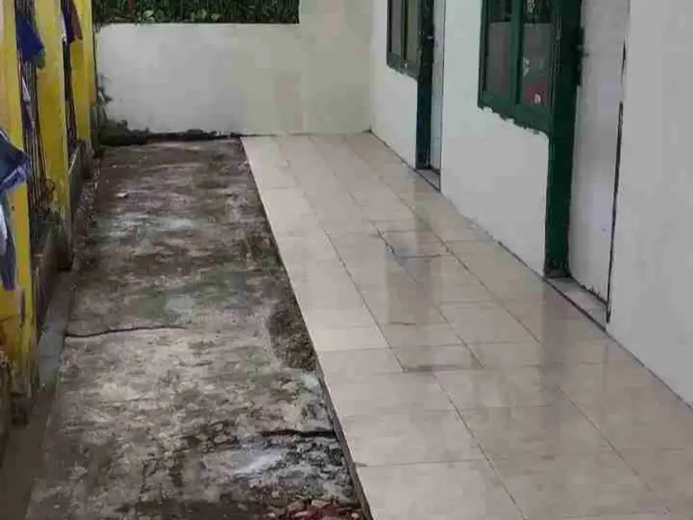 Di jual 4 yunit kontrakan. kondisi terisi full lokasi Parung serab Ciledug Tangerang kota